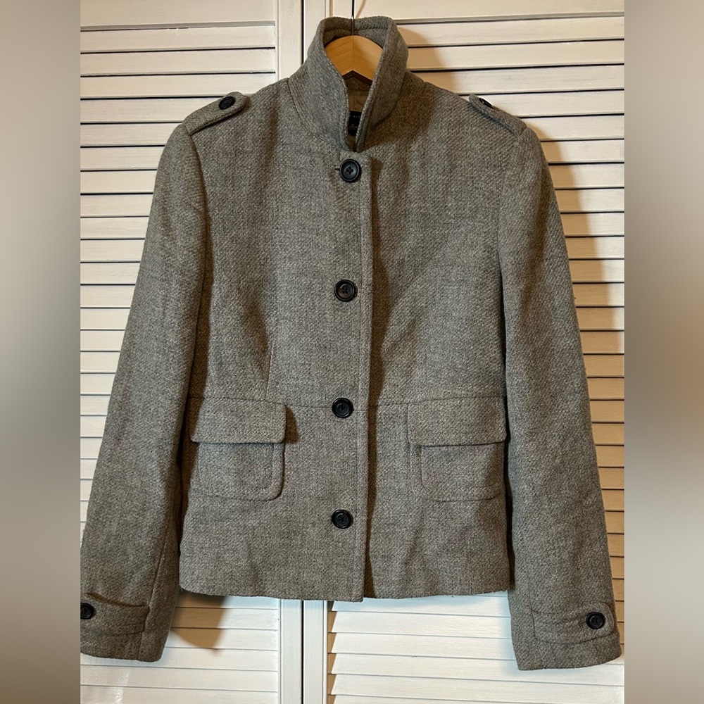 Banana Republic Elegant Gray Wool Blend Women's Coat